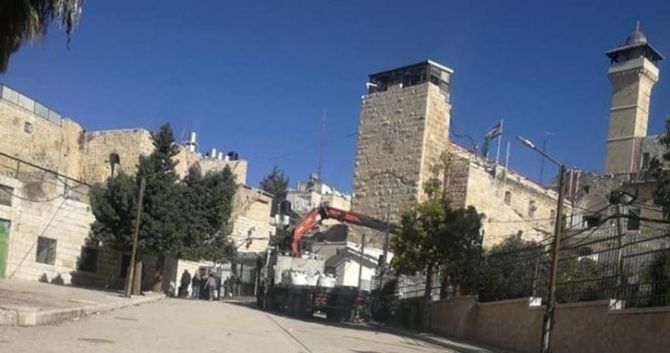 الاحتلال يغلق المسجد الإبراهيمي أمام اليهود