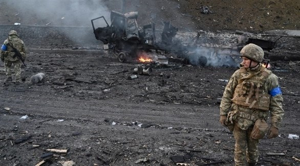 أمريكا تحضّ مواطنيها على عدم القتال