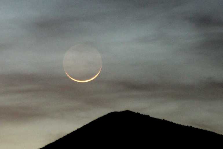 هل يمكن رؤية هلال شوال بأي