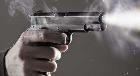 سبعيني يقتل حفيدته برصاصة في السلط