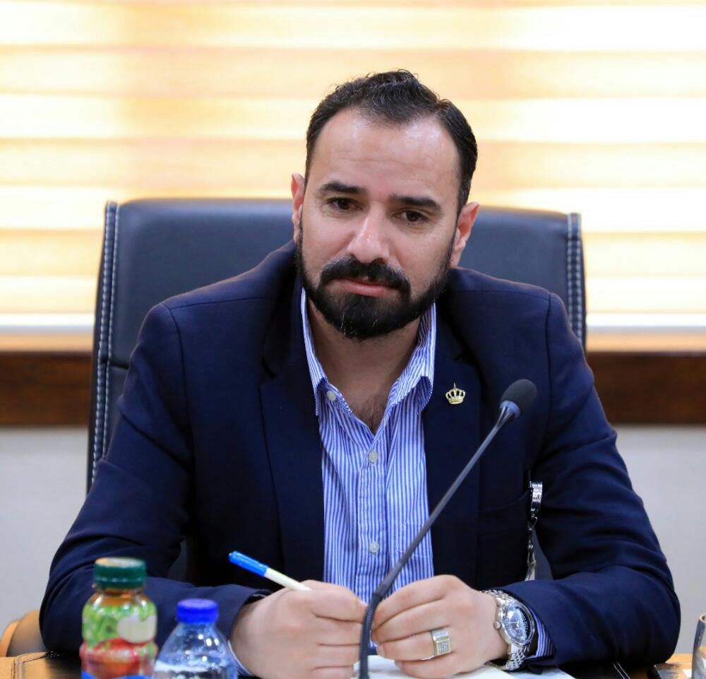 الشيخ علي الخصبة خال الزميل امجد