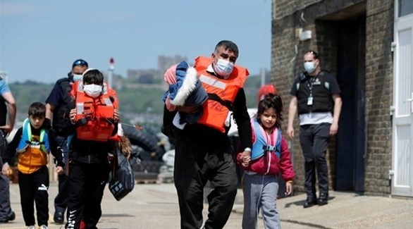 خطة بريطانية لترحيل طالبي لجوء إلى