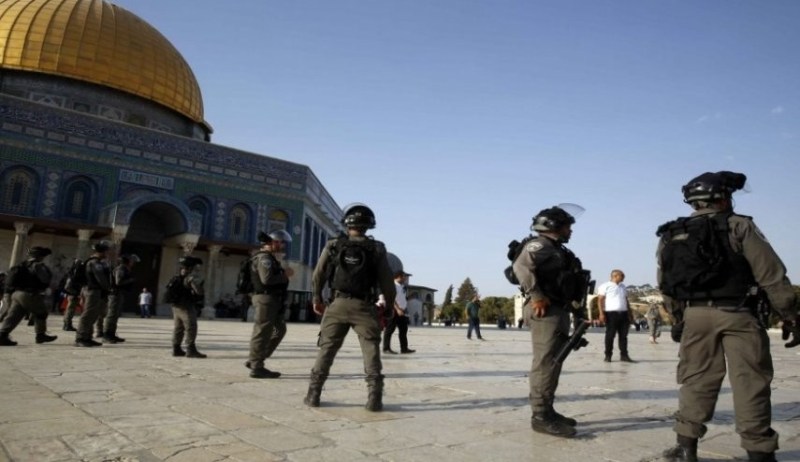 إصابة عشرات الفلسطينيين في المسجد الأقصى
