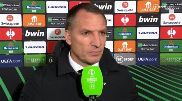 رودجرز ينتقد تعامل لاعبي ليستر مع