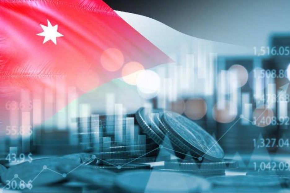 خبراء: قرار رفع الفائدة يحافظ على