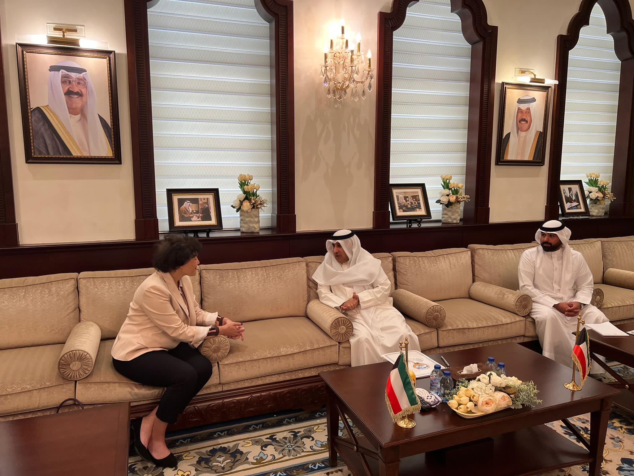 سفارة الكويت بالأردن تسلم الأونروا التبرع