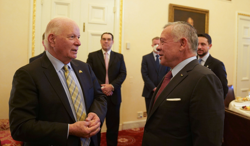 الملك يعقد اجتماعات في الكونغرس الأمريكي..