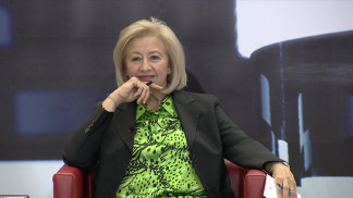 وزيرة الثقافة تشير إلى وجود إمكانية