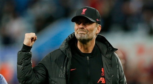 كلوب يمدح ماني مع ارتباطه بالرحيل