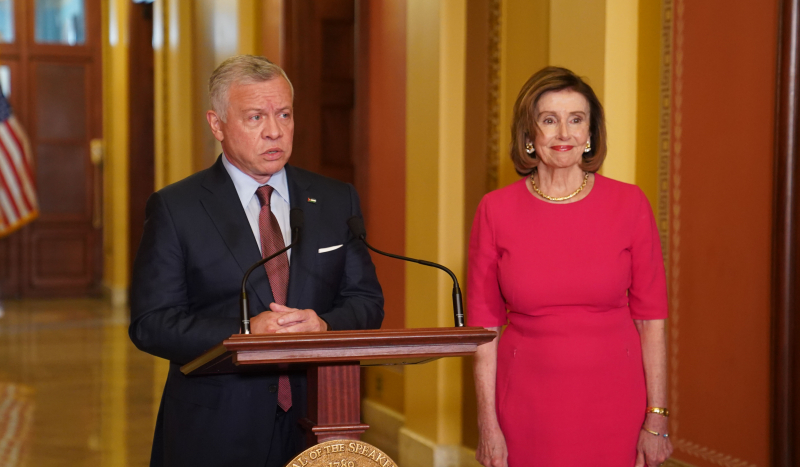 نانسي بيلوسي: لقد عملت مع الملك