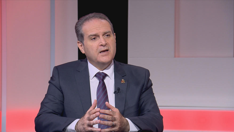 بحث إنشاء مراكز بحثية طبية ايطالية