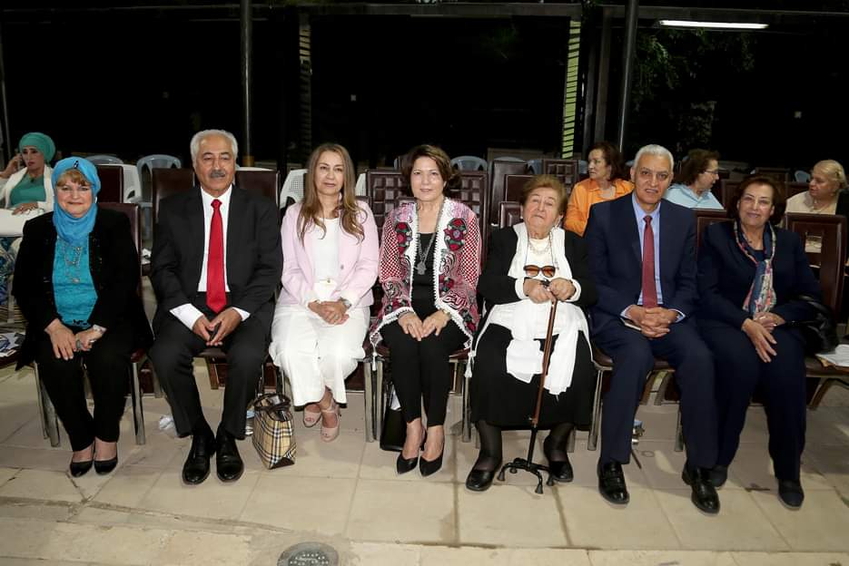 ندوة نقاشية حول كتاب الوزير الاسبق