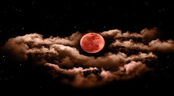 خرافات حول خسوف القمر لا تصدقها