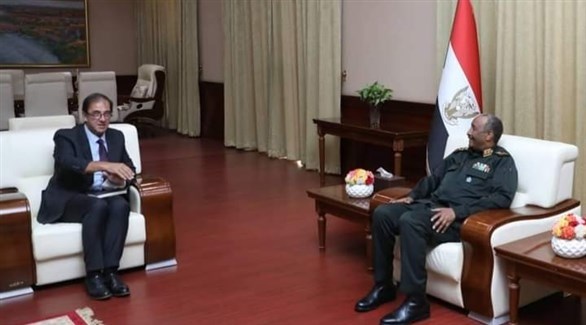 البرهان يؤكد أهمية التعاون مع فرنسا