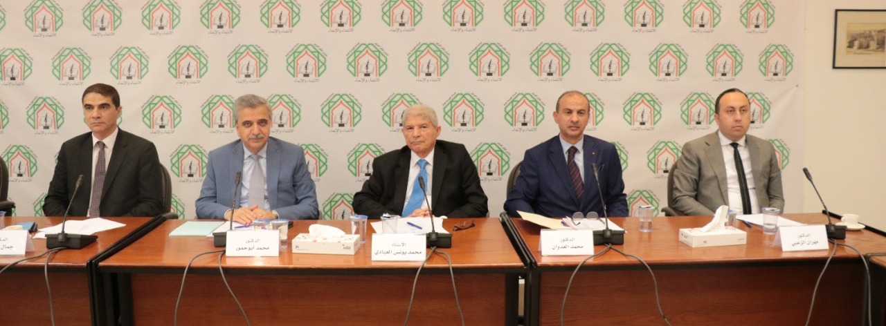 الزعبي من جامعة البترا يحاضر في