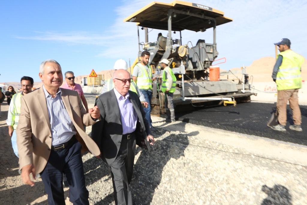 الكسبي يتفقد أعمال تأهيل تحويلات مرورية