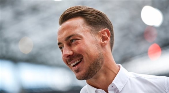 ريد بول سالزبورغ يجدد عقد مدربه