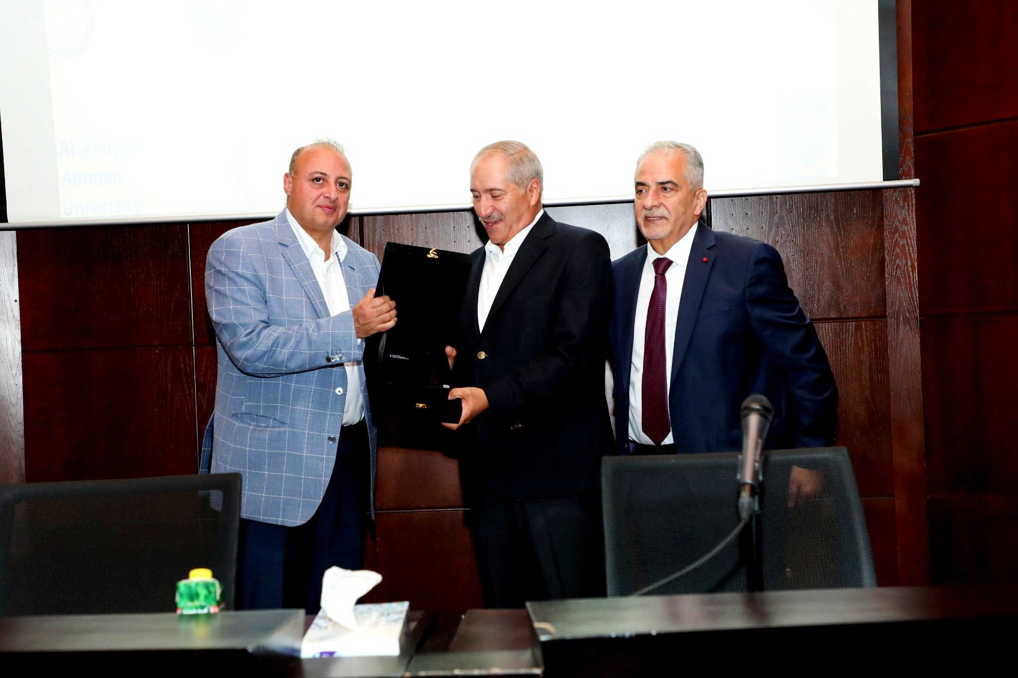 وزير الخارجية الأسبق ناصر جودة يختتم