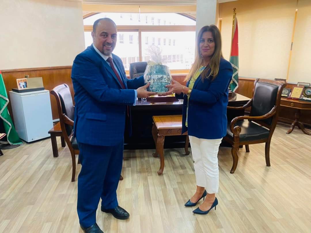 زها الثقافي وهيئة الاعلام تبحثّان أوجه