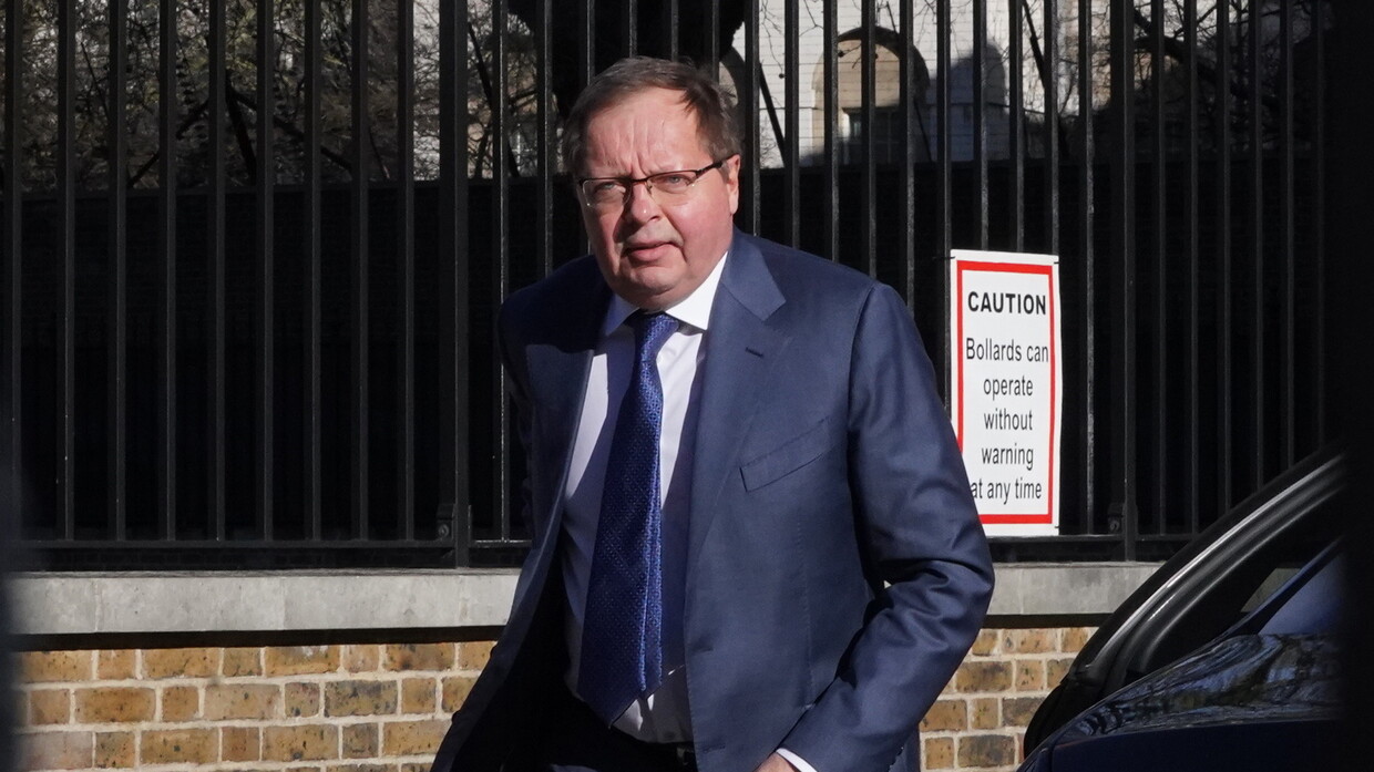 السفير الروسي لدى لندن: موسكو لا