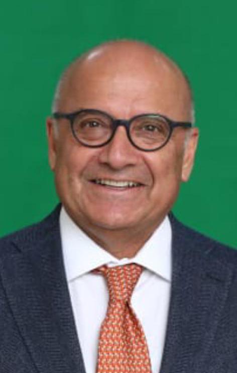 فياض: 400 طبيب مختص من 30