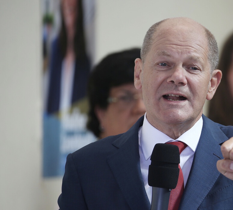 المستشار الألماني يقر