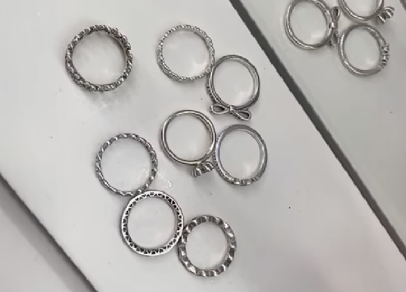 أفضل وأسرع طريق لتنظيف المجوهرات الفضية