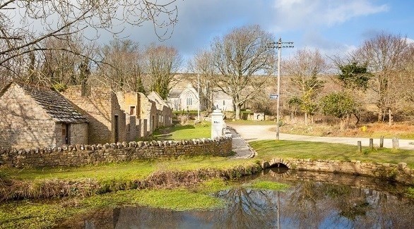 قرية أشباح هجرها سكانها خلال الحرب