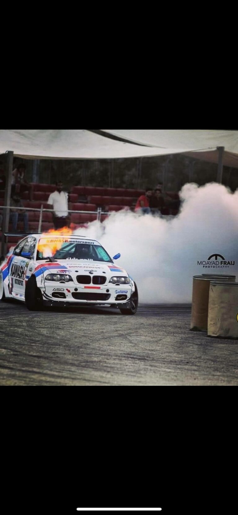 سباق الدرفت الأول ينطلق في البحر