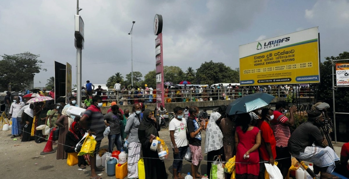 مليون دولار تبقت بخزينة سريلانكا بعد