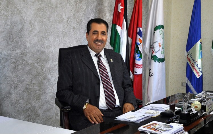 شكري المراشدة رئيس هيئة المديرين بجامعة