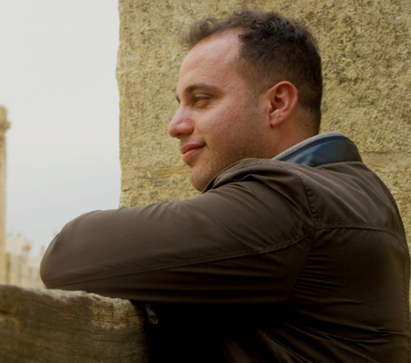 أردني يتحول من متسرب من التعليم