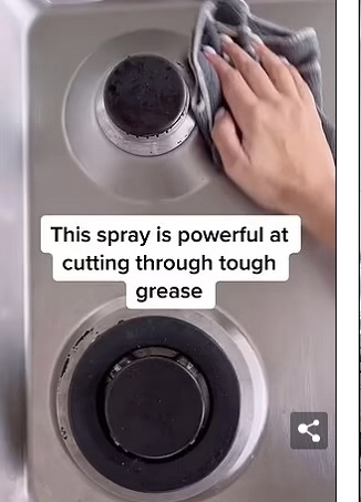 تكشف عن رذاذ منزلي سحري لتنظيف