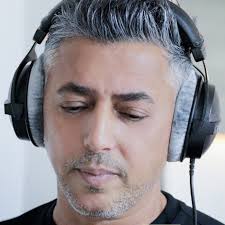 والد الفنان عمر العبداللات في ذمة