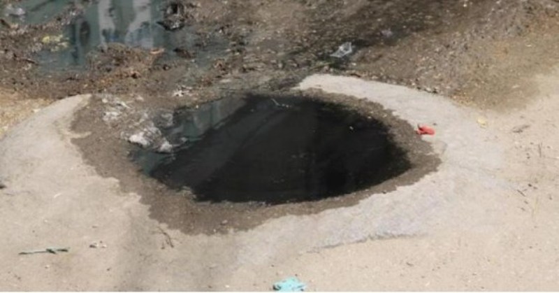 7 إصابات اثر سقوطهم داخل حفرة