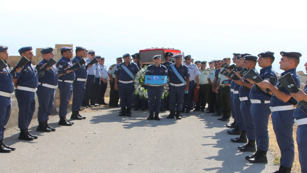 القوات المسلحة تشيع جثمان الشهيد الرائد