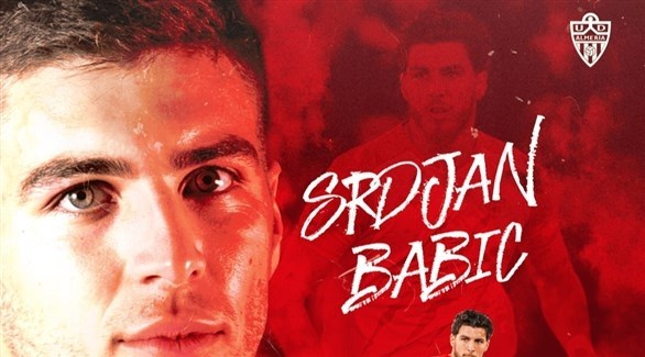 ألميريا يفعل بند الشراء في عقد