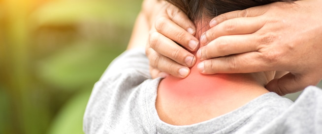 هل يسبب كورونا آلام الرقبة؟