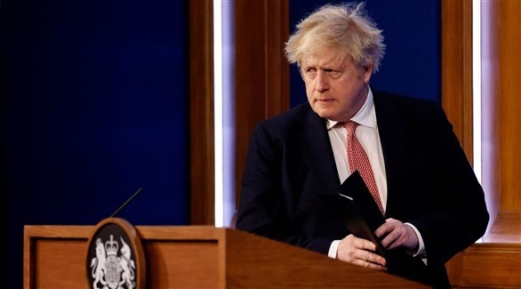 معظم البريطانيين يؤيدون عزل جونسون
