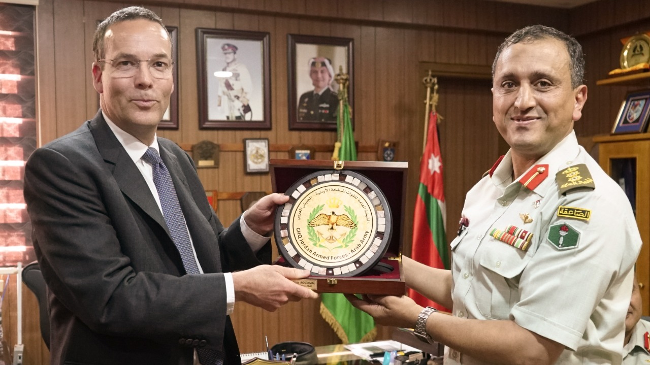 الرئيس التنفيذي للمجلس الثقافي البريطاني يزور