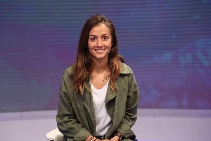 ستيفاني النبر ممثلة لكرة القدم النسوية