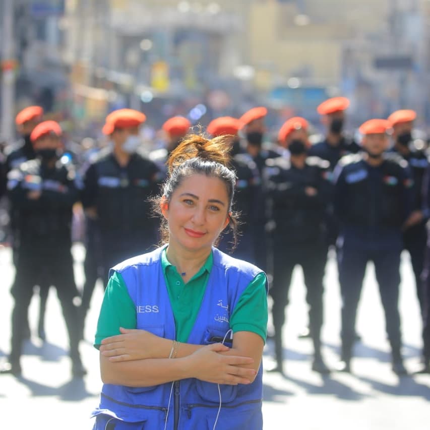 الصحفية الاردنية ليندا معايعة تحتفل بعيد
