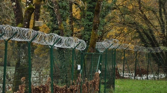 السياج الحدودي بين سلوفينيا واوكرانيا لم