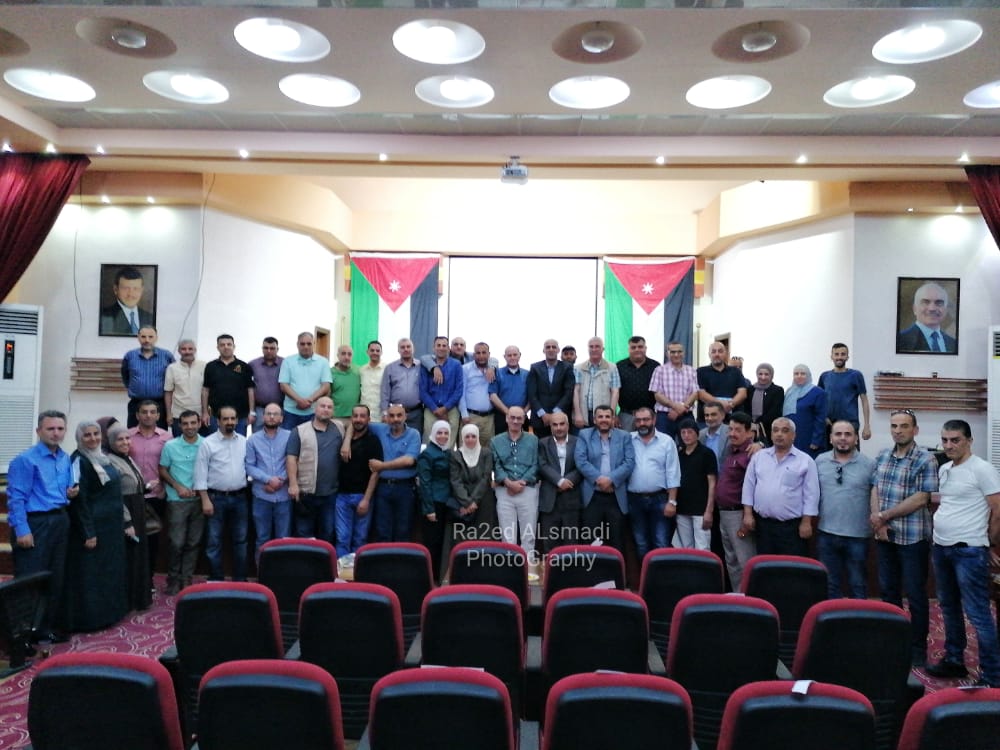 رئيس بلدية جرش الكبرى يلتقي موظفي