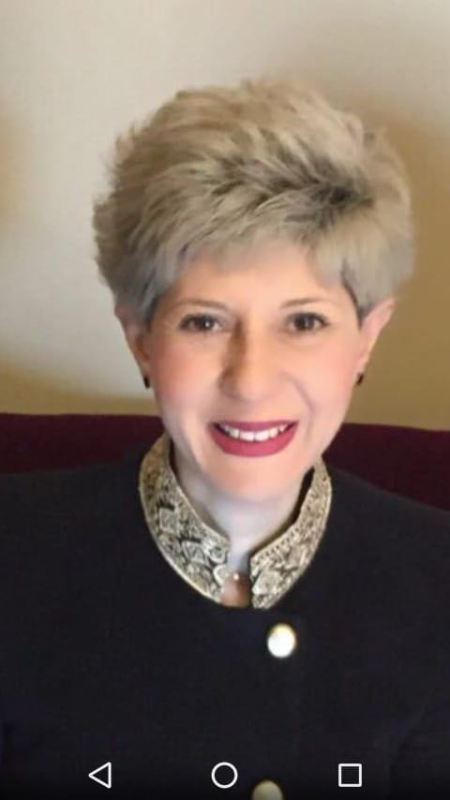 حوار حب بعظمة الملك وعفوية طفلة