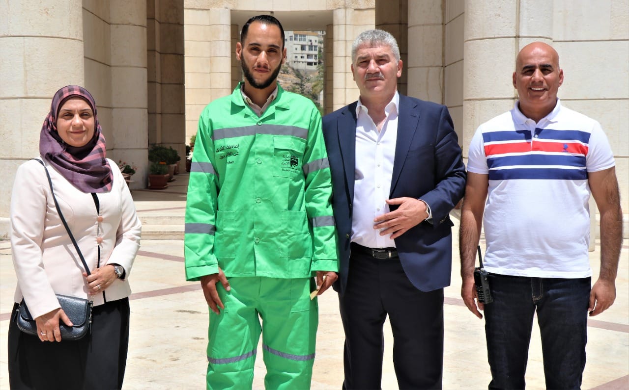 الامانة تكرم الاسمر.. تفاصيل