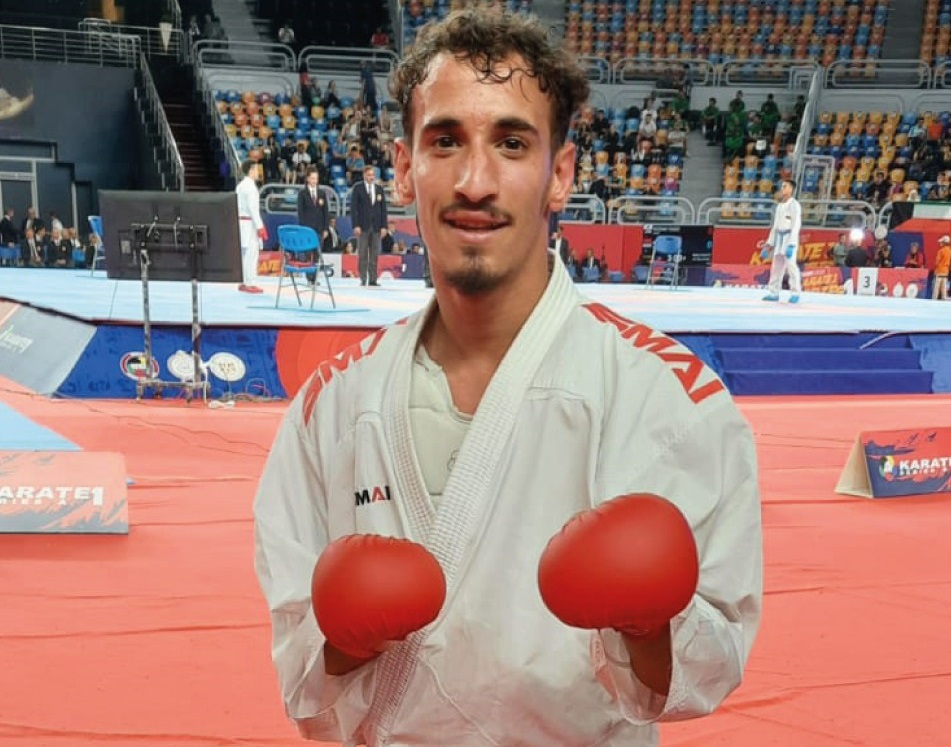 عمر شقرة يتوج بذهبية الدوري العالمي