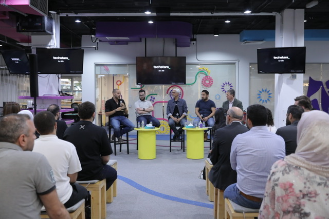 منصّة زين للإبداع تقيم جلسة حوارية