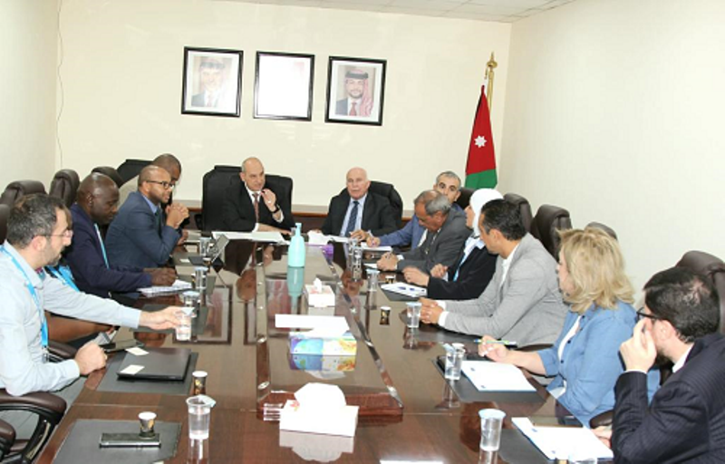 الصحة تبحث زيادة فرص التعاون مع