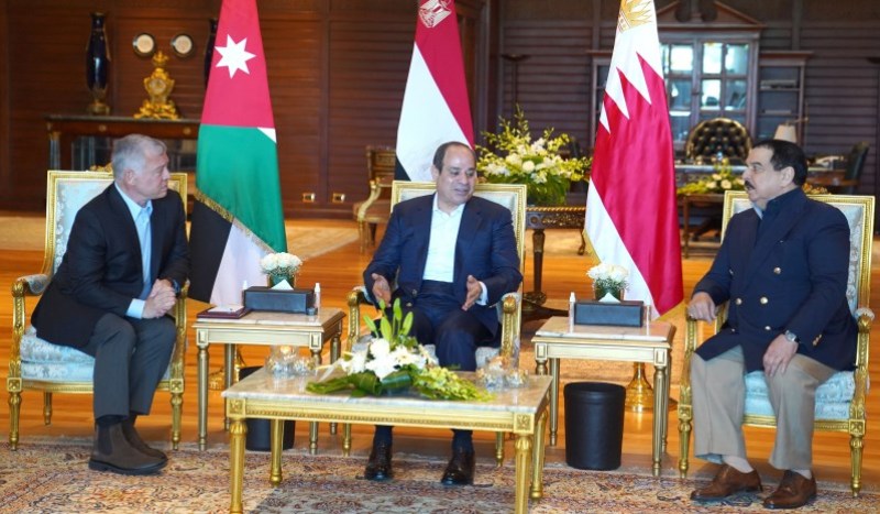 في شرم الشيخ.. الملك يلتقي السيسي